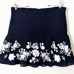 J CREW Point Sur Women's Embroidered Stretch Pull On Skirt Blue Size Large